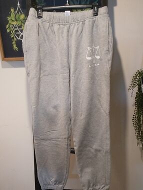 Women's Good American Boyfriend Zodiac Libra Sweatpants